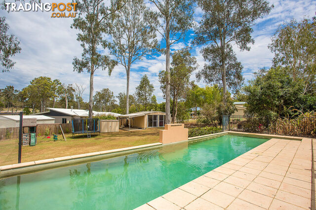 8 Oxford Court SOUTHSIDE QLD 4570