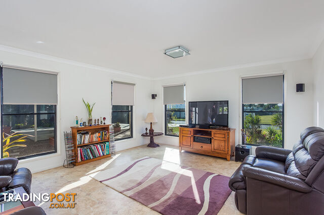 4 Illustrious Court COOLOOLA COVE QLD 4580