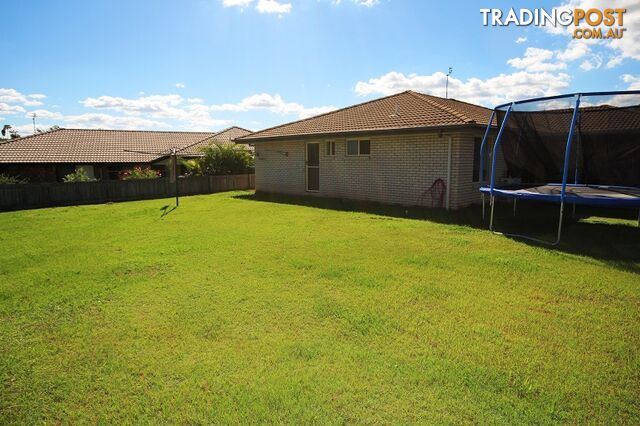 5 Decker Place SOUTHSIDE QLD 4570