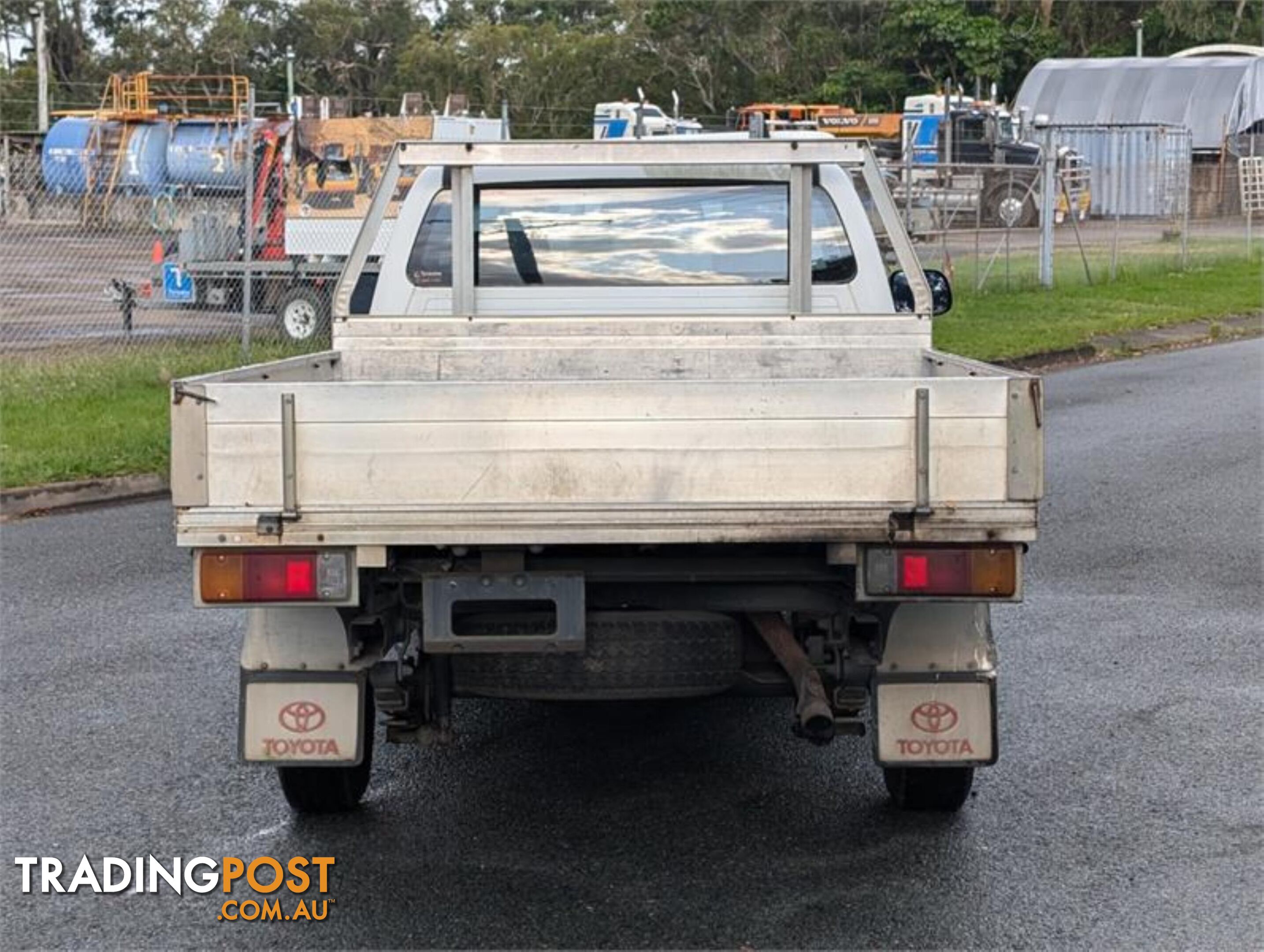 2006 TOYOTA HILUX WORKMATE TGN16RMY07 CAB CHASSIS