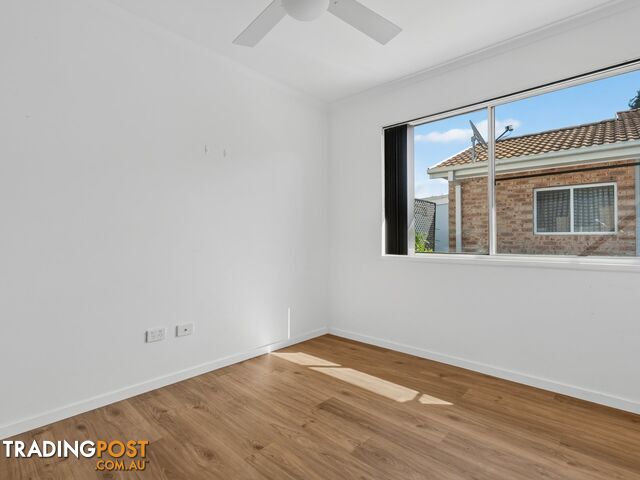 2/9 Tenth Avenue BUDGEWOI NSW 2262 - photo 2 of 2
