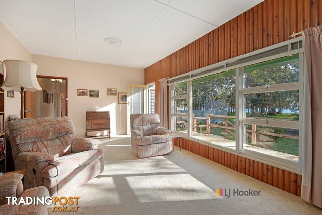 62 Leonard Avenue TOUKLEY NSW 2263 - photo 4 of 18