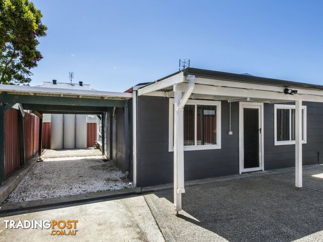 22a Campbell Parade MANNERING PARK NSW 2259