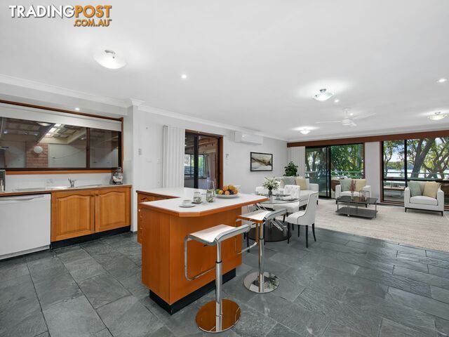 34 Lloyd Avenue CHAIN VALLEY BAY NSW 2259