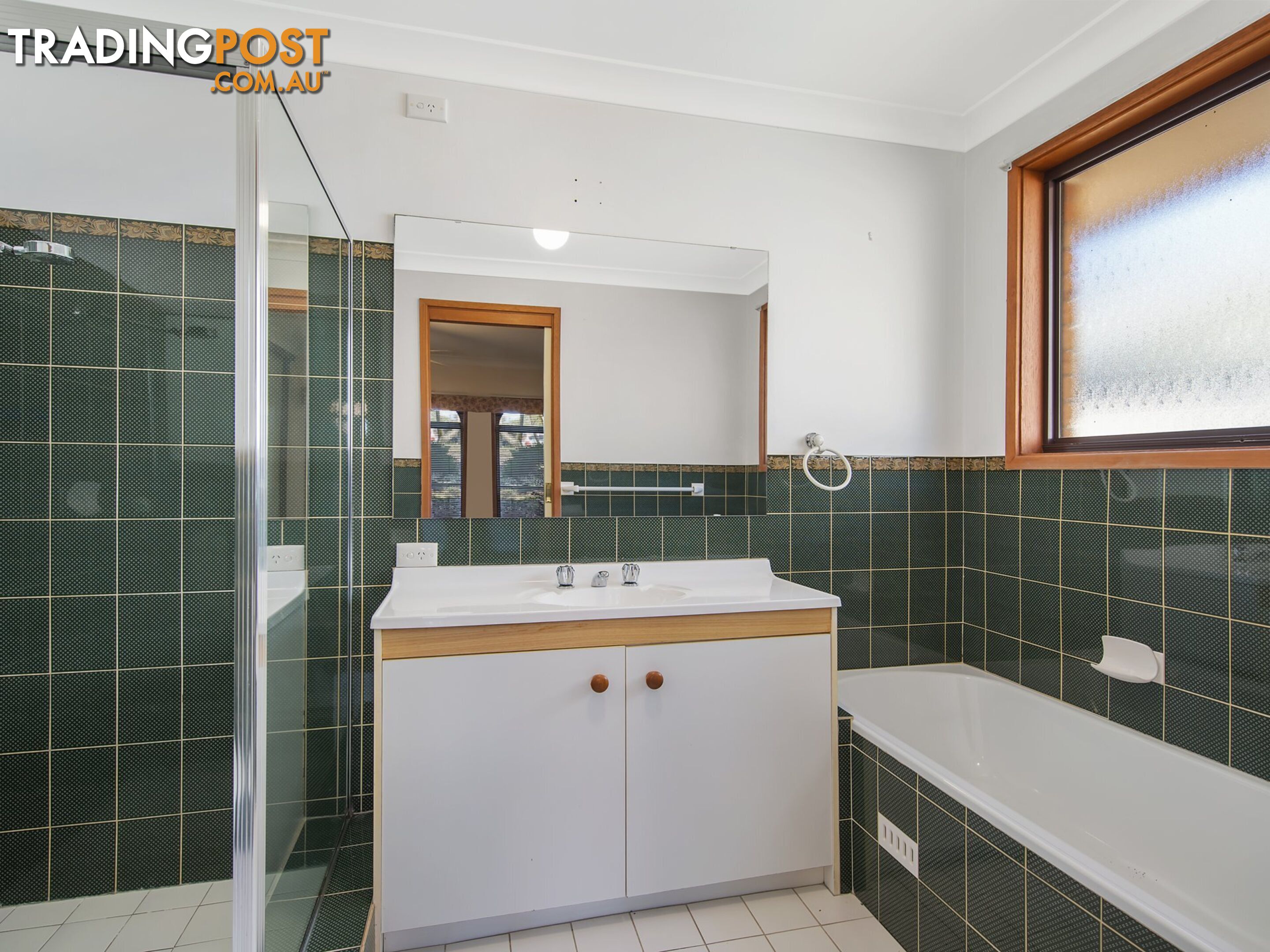 34 Lloyd Avenue CHAIN VALLEY BAY NSW 2259