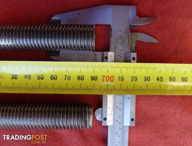 2 lengths of 316 Stainless Steel M20 Allthread / Threaded Rod