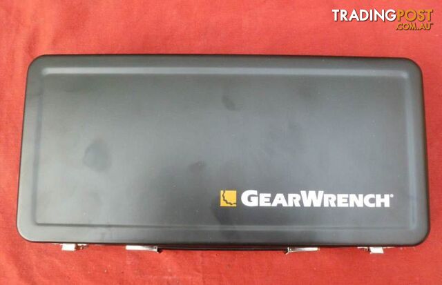 New 39 Piece _Ó Drive GearWrench Socket set - photo 4 of 6
