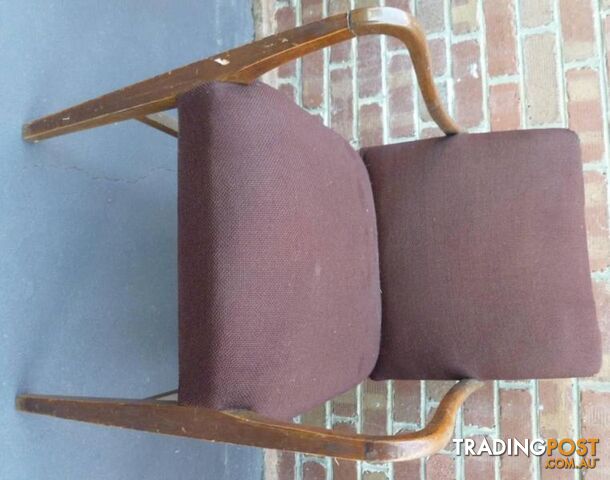 3 Matching Timber Antique Framed Carver Chairs - photo 3 of 6
