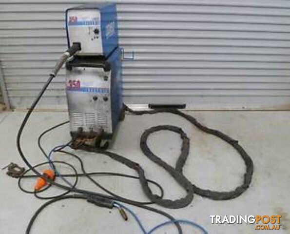 CIG PROFESSIONAL SERIES 350 TRANSMIG WELDER WITH WIRE FEED UNIT