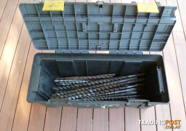 Assorted Hilti SDS Max, SDS and Makita Masonry/Concrete Drill Bit - photo 2 of 9