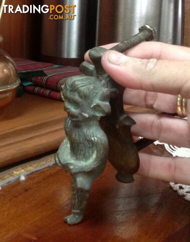 Great old door knocker in the shape of a monkey - photo 4 of 10