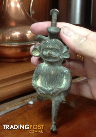 Great old door knocker in the shape of a monkey - photo 3 of 10
