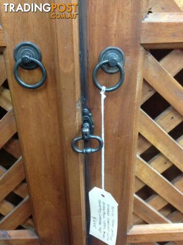 ON SALE - cabinet, dolls house? wardrobe? Kids play kitchen? - photo 4 of 9