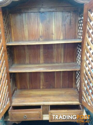 ON SALE - cabinet, dolls house? wardrobe? Kids play kitchen? - photo 2 of 9