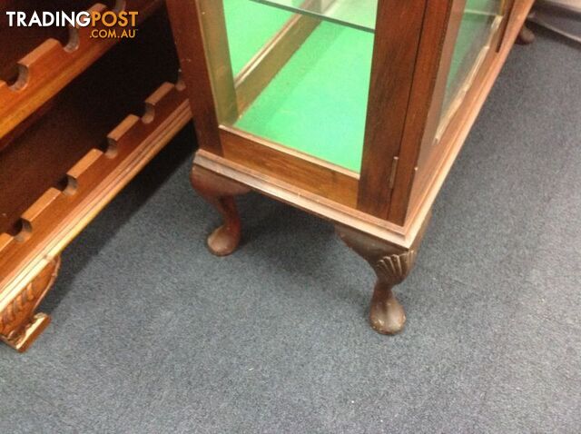 Glass china cabinet with timber and lockable doors - photo 5 of 9