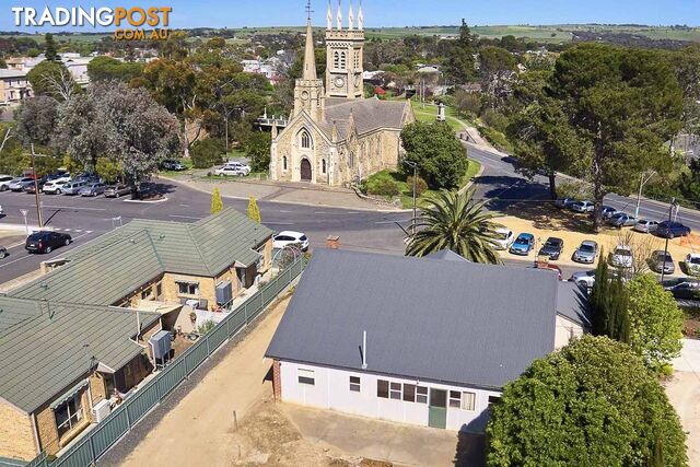 6 Alfred Place STRATHALBYN SA 5255