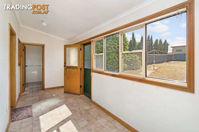 6 Alfred Place STRATHALBYN SA 5255