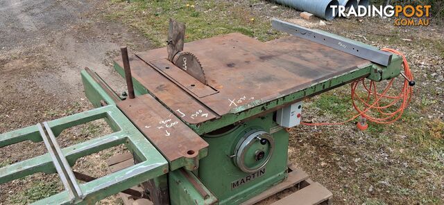 Classic Martin T17 Slide Table Saw