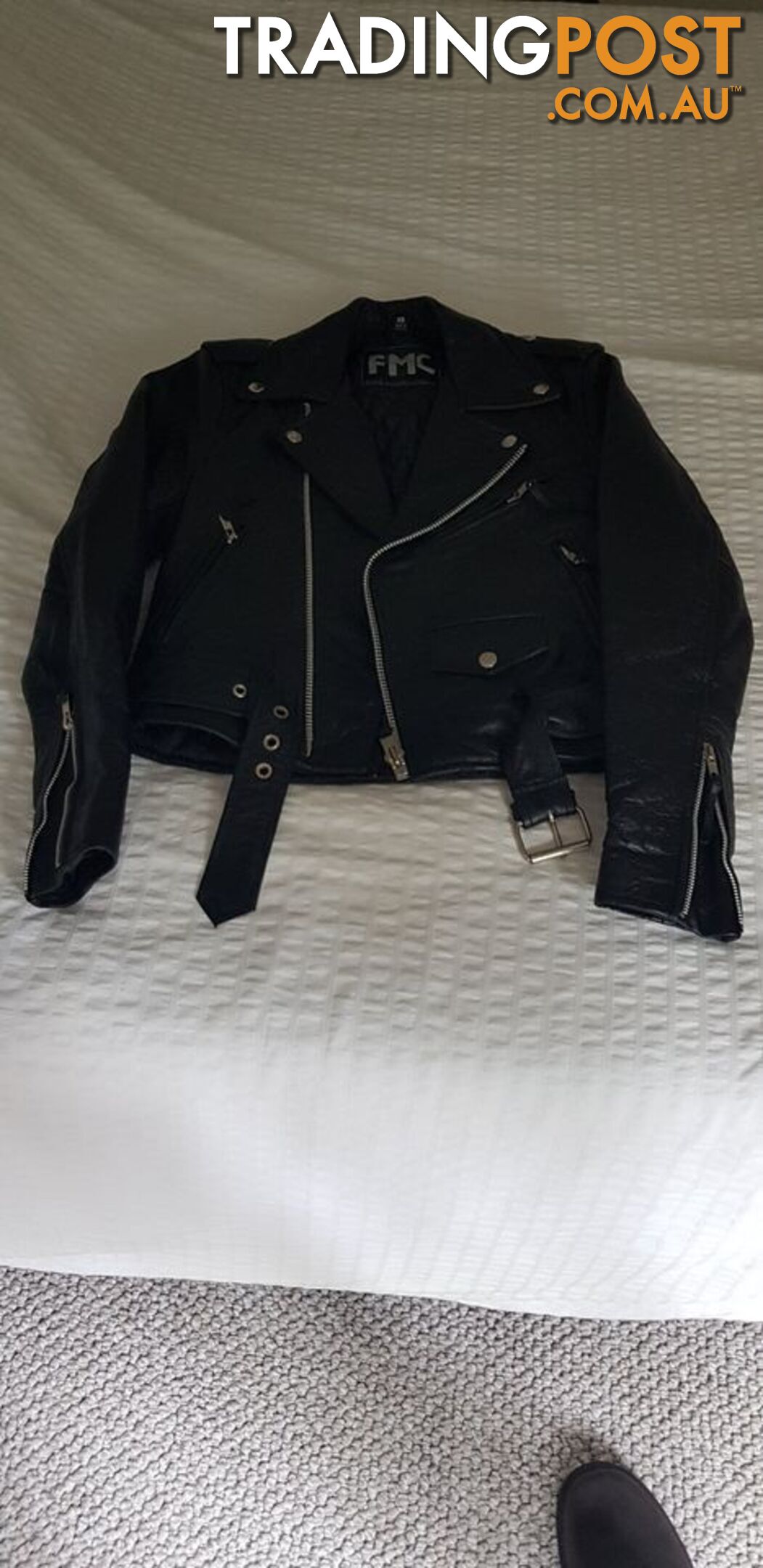 Totally Retro Ladies Genuine 100%  Leather Jacket