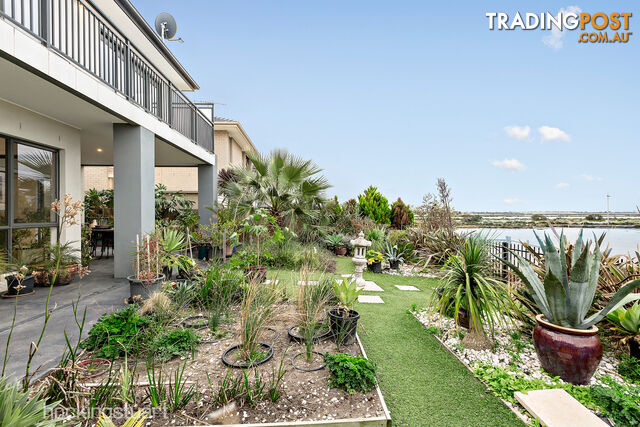 41 Coastal Promenade SANCTUARY LAKES VIC 3030