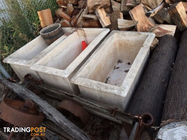 Plant pots - photo 2 of 2