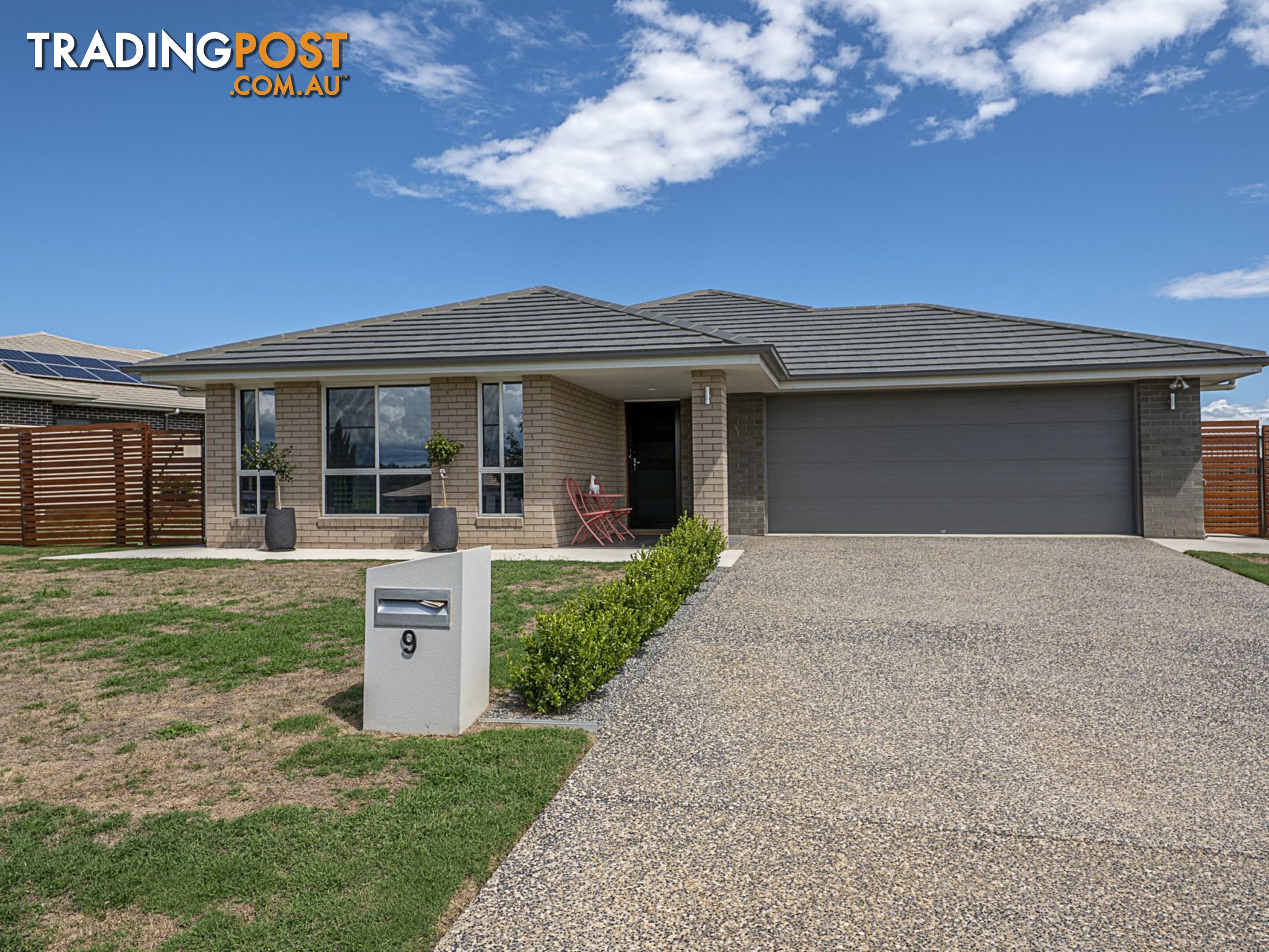 9 Lakeview Avenue WARWICK QLD 4370