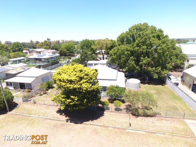 11 Drayton Street ALLORA QLD 4362