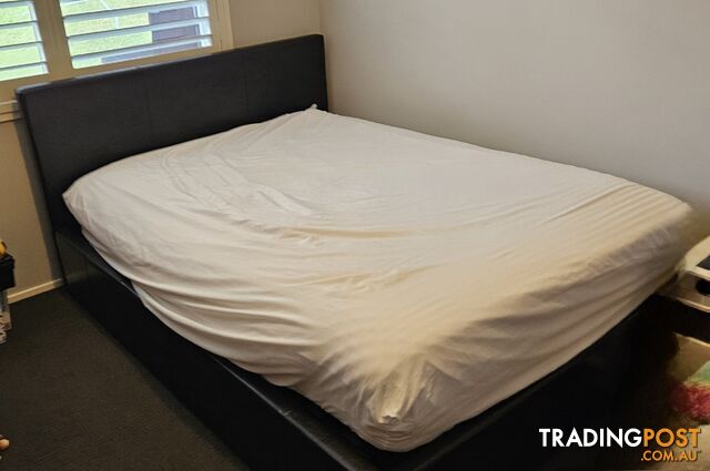 Double Gas Lift Bed, Mattress