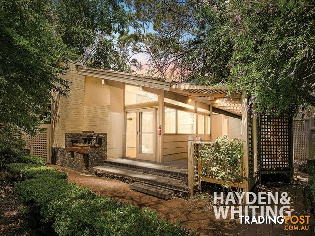 4 Barrawarn Place CASTLE HILL NSW 2154