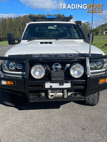 2006 Nissan Patrol cab Chassis Manual