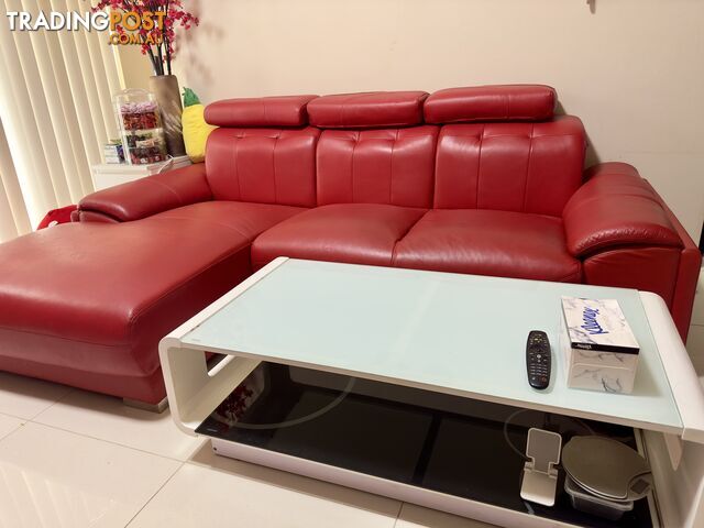 Leather Sofa + Table for Sale in Sefton Area
