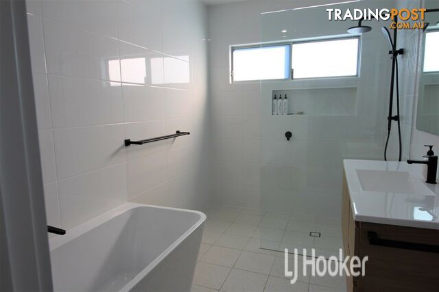 33 Cottesloe Circuit RED HEAD NSW 2430