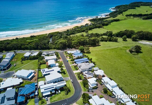 10/33-37 Emerald Drive DIAMOND BEACH NSW 2430