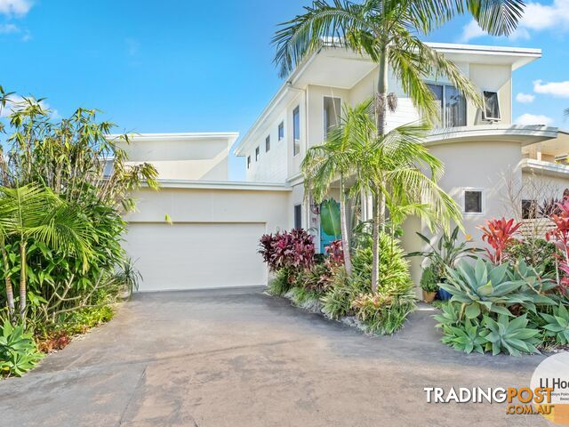 1/33-37 Emerald Drive DIAMOND BEACH NSW 2430