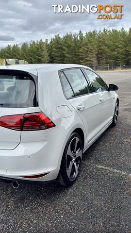 2016 Volkswagen Golf GTI Sedan Manual