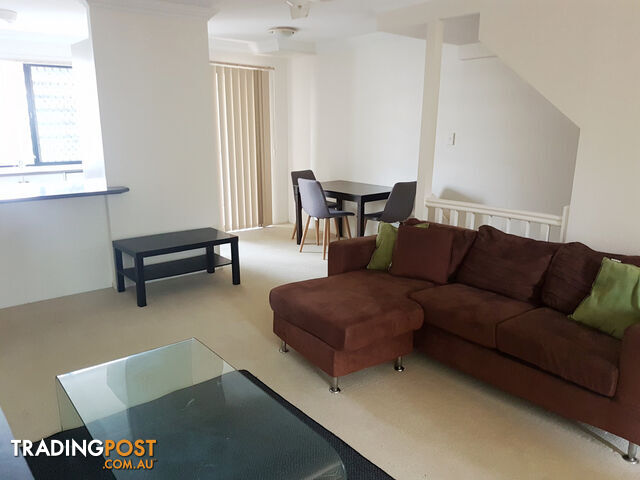 1/50 Durham Street ST LUCIA QLD 4067