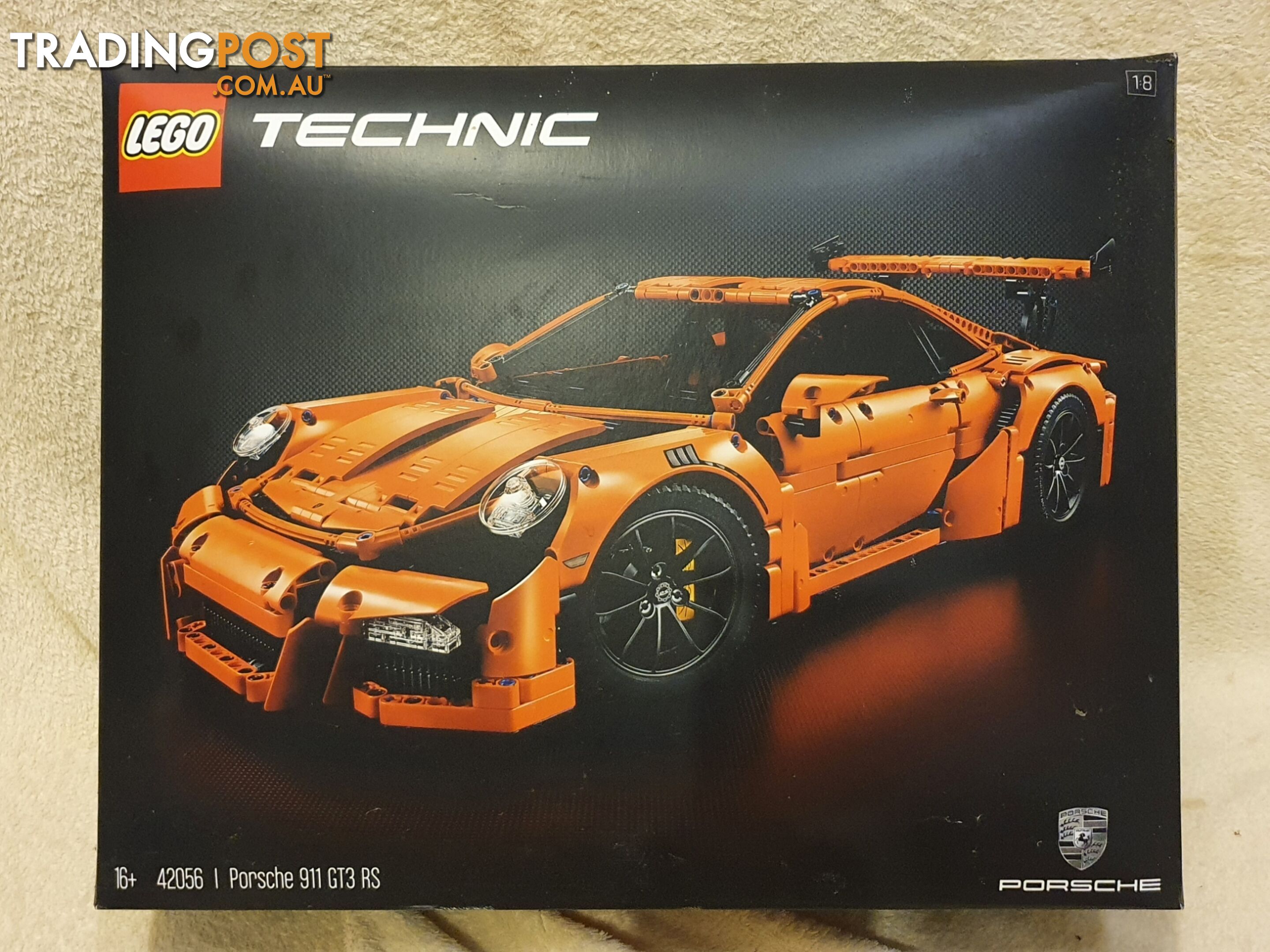LEGO TECHNIC: Porsche 911 GT3 RS (42056) retired model