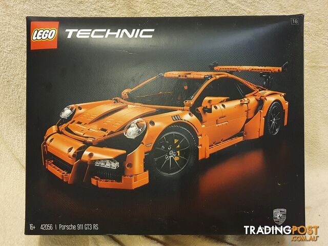 LEGO TECHNIC: Porsche 911 GT3 RS (42056) retired model