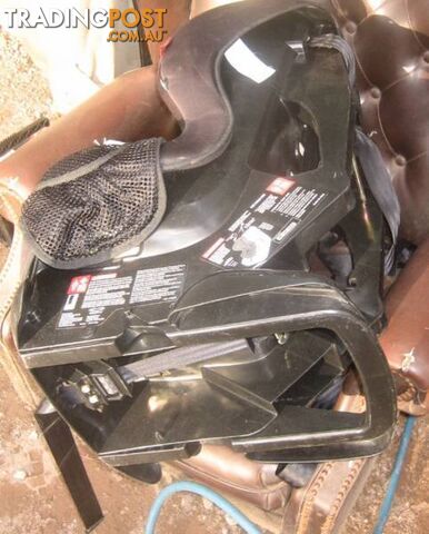 Baby car seat, Baby Love - photo 2 of 2