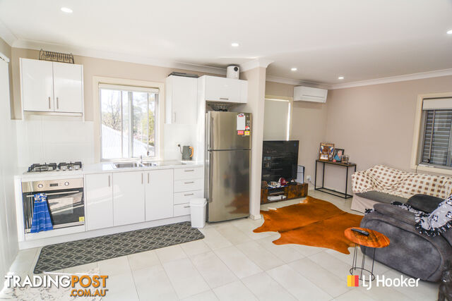 5 & 5a Birdwood Street LITHGOW NSW 2790 - photo 2 of 18