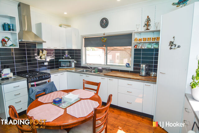 42 Stewart Street LITHGOW NSW 2790 - photo 2 of 13