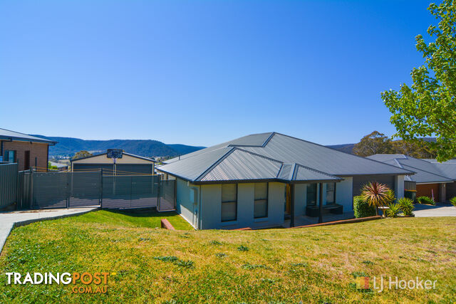 13 Hillcrest Avenue LITHGOW NSW 2790