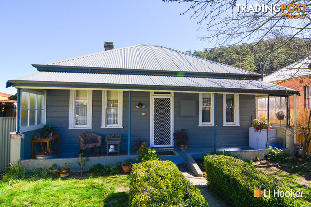 12 Victoria Avenue LITHGOW NSW 2790