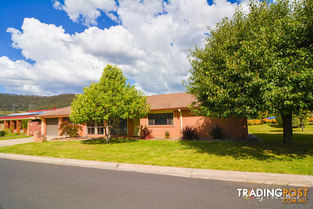 13 Fullagar Avenue LITHGOW NSW 2790