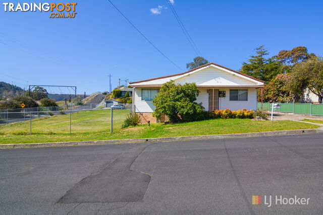 9 Spring Street LITHGOW NSW 2790