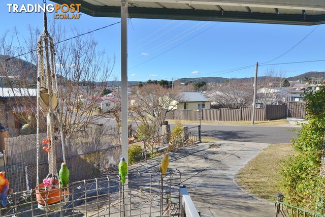 52 Outer Crescent LITHGOW NSW 2790