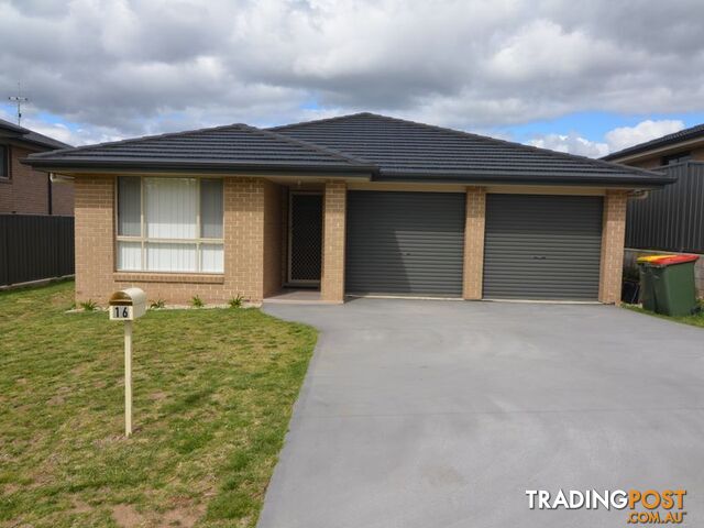 16 Henning Crescent WALLERAWANG NSW 2845