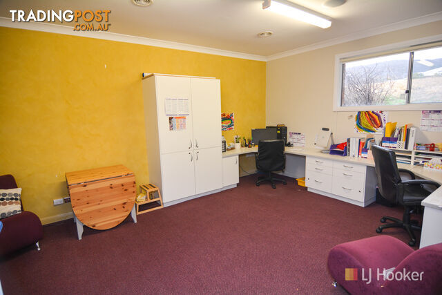 1/131 Mort Street LITHGOW NSW 2790 - photo 4 of 8