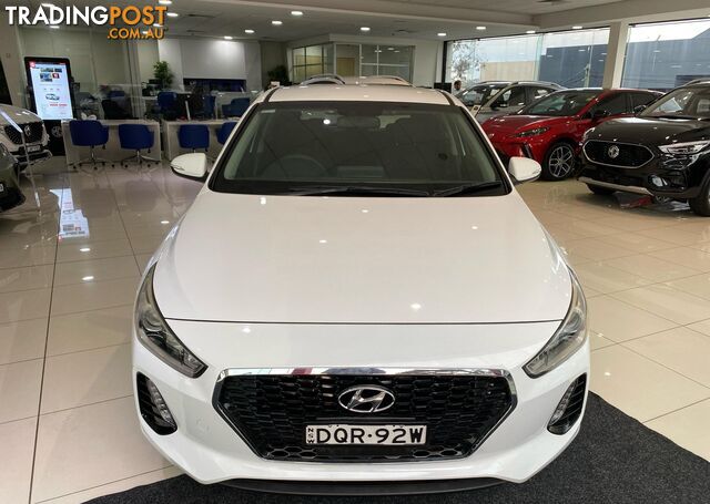 2017 HYUNDAI I30   HATCH