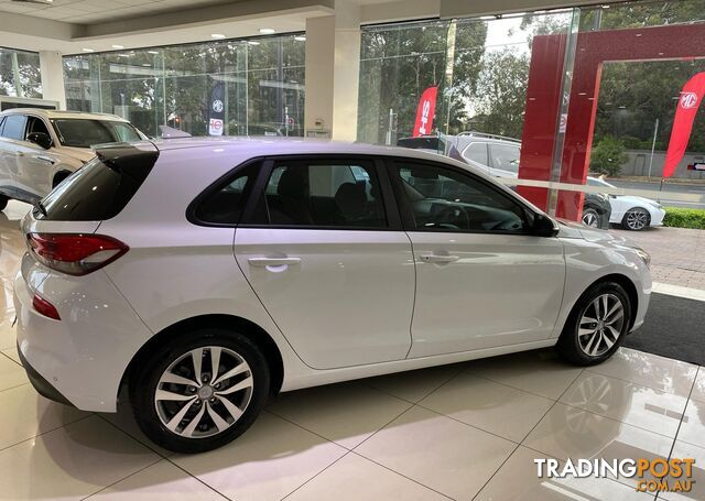 2017 HYUNDAI I30   HATCH